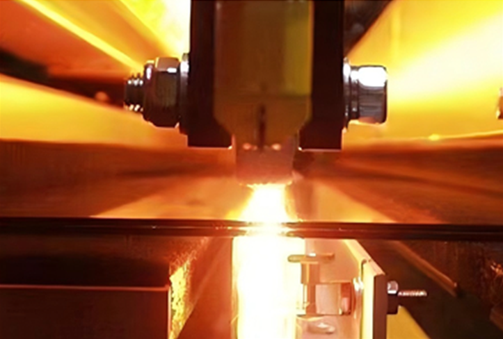 Glassware annealing heater